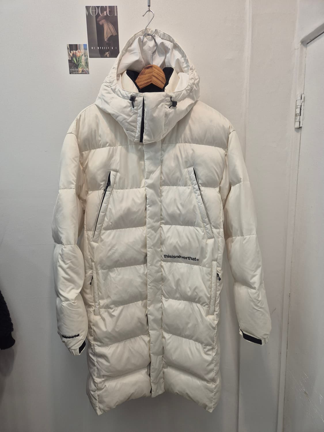 Thisisneverthat 흰색 롱패딩 L
  상품이미지1