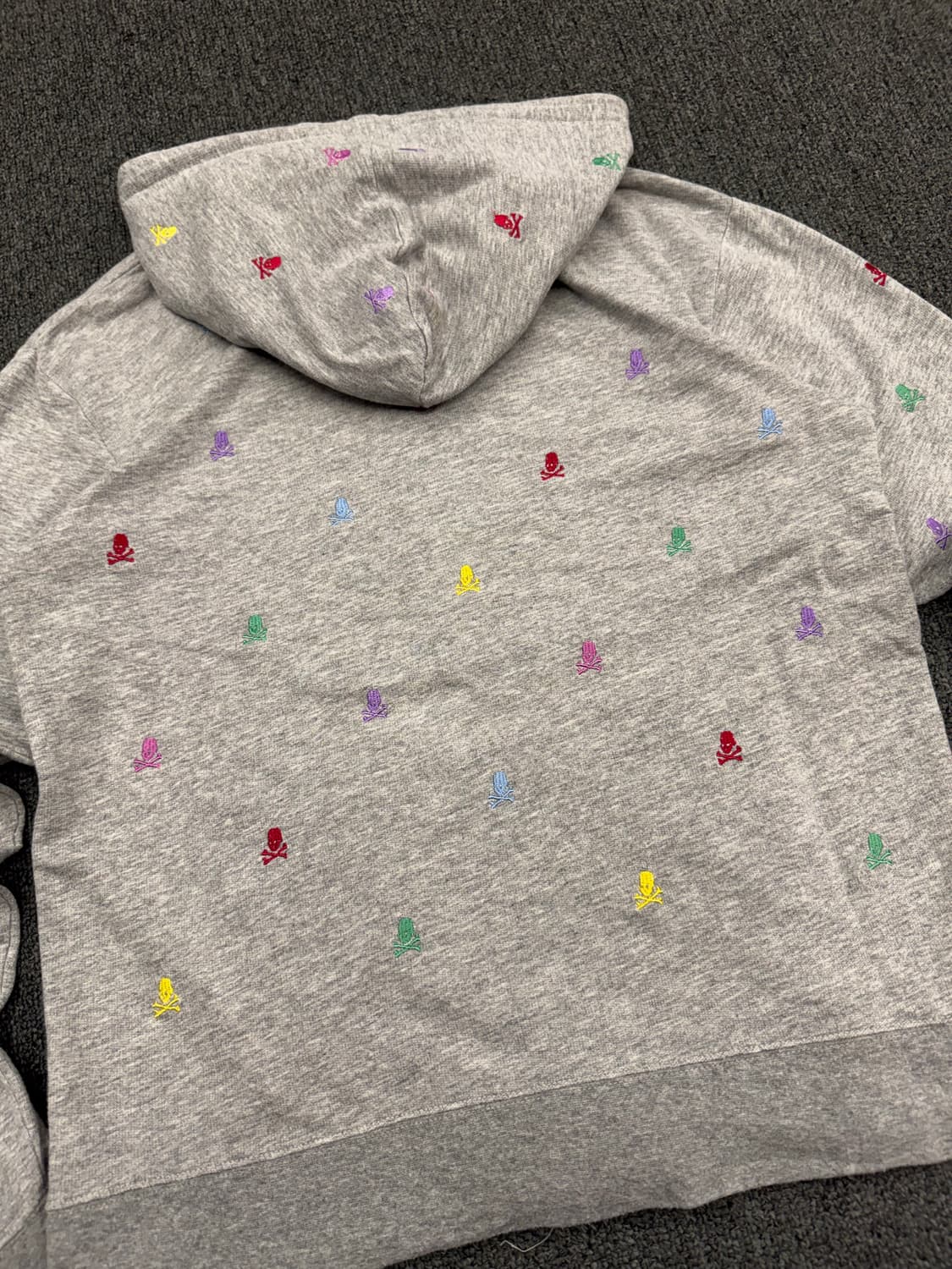 M)M.I.H 빈티지 스컬 자수 포인트 투웨이 그레이 후드집업 상품이미지6