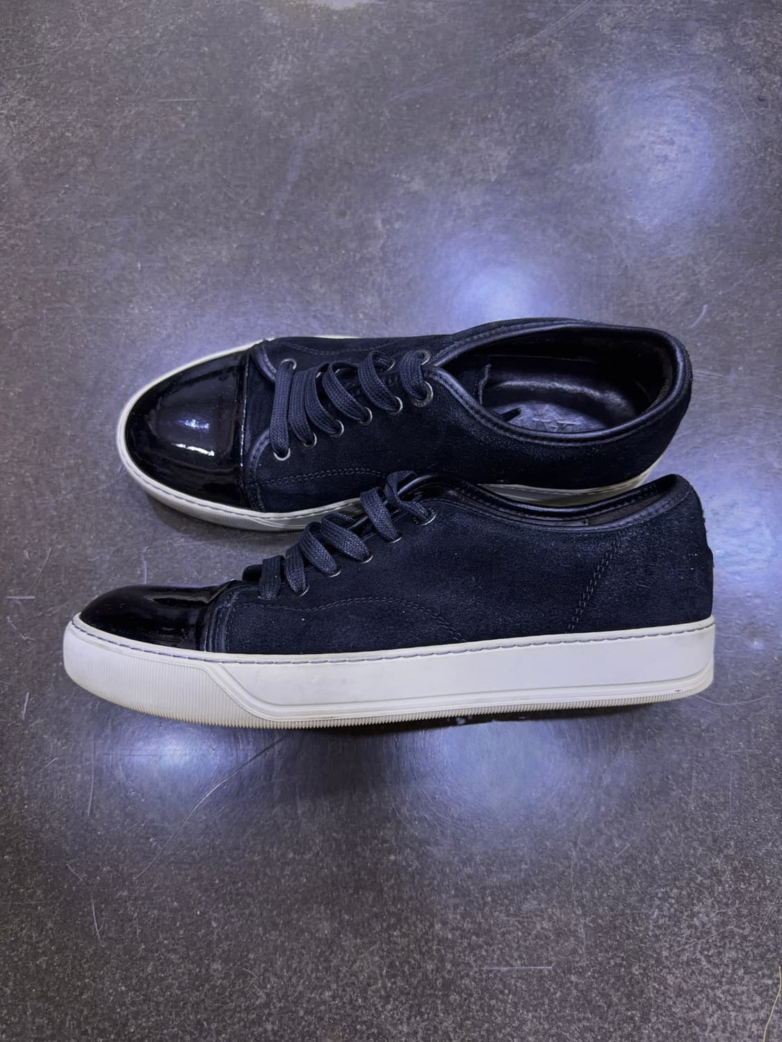 랑방 벨루어 스웨이드 블랙 애나멜 스니커즈 5 (240) 상품이미지6