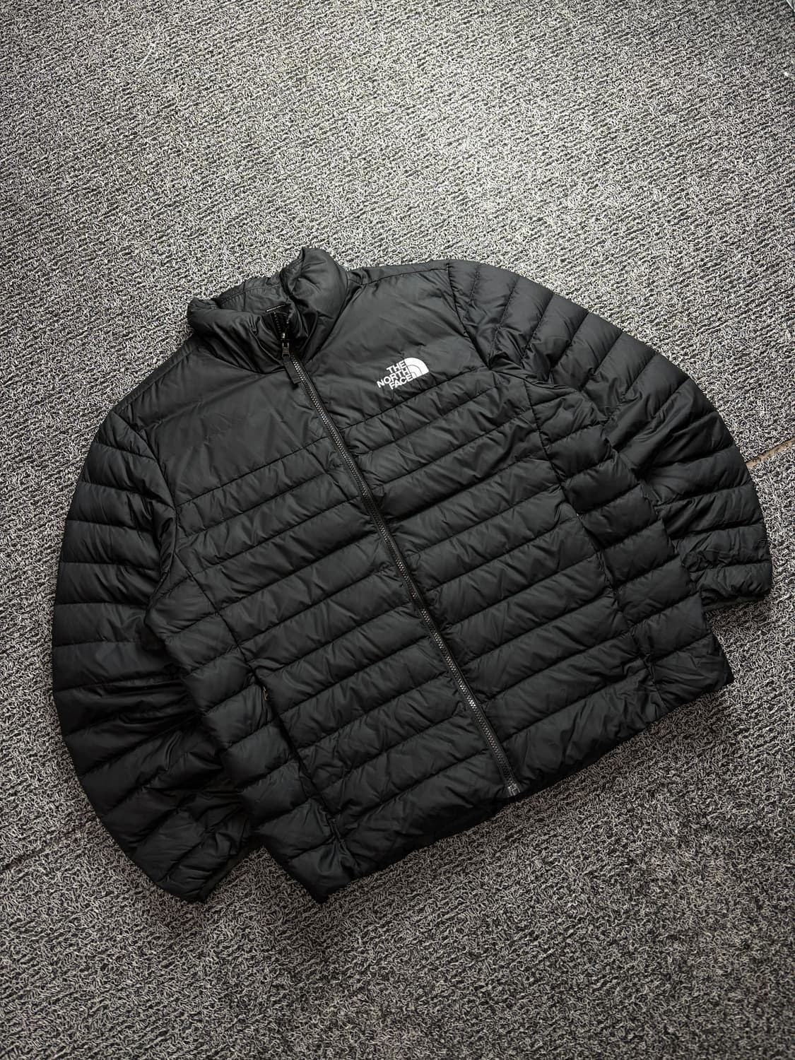 노스페이스 신형 구스 경량 다운 점퍼 2671 상품이미지1