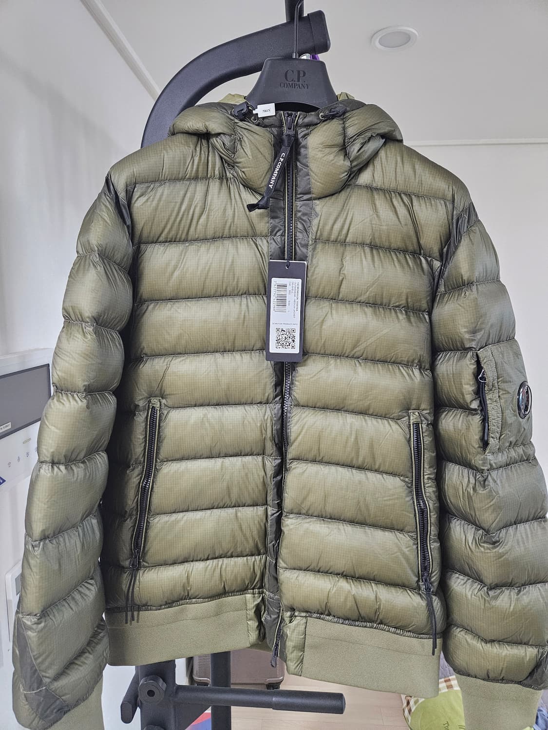 c.p. company 시피 컴퍼니 디디쉘 패딩 그린 L 사이즈 상품이미지1