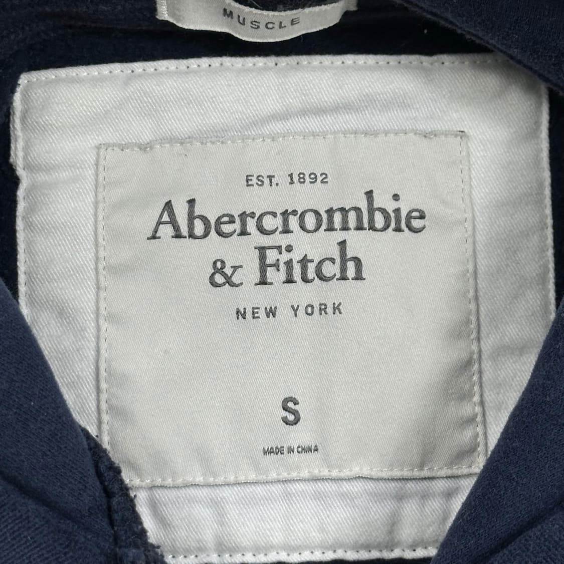 아베크롬비 뉴욕 피치 네이비 후드티 (S) 상품이미지5