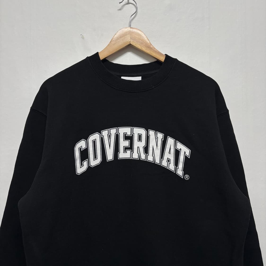 커버낫 블랙 빅로고 맨투맨 상품이미지2