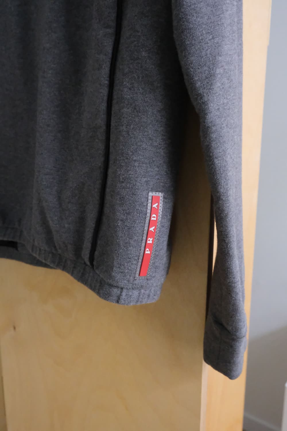 PRADA Zip Hoodie 상품이미지2