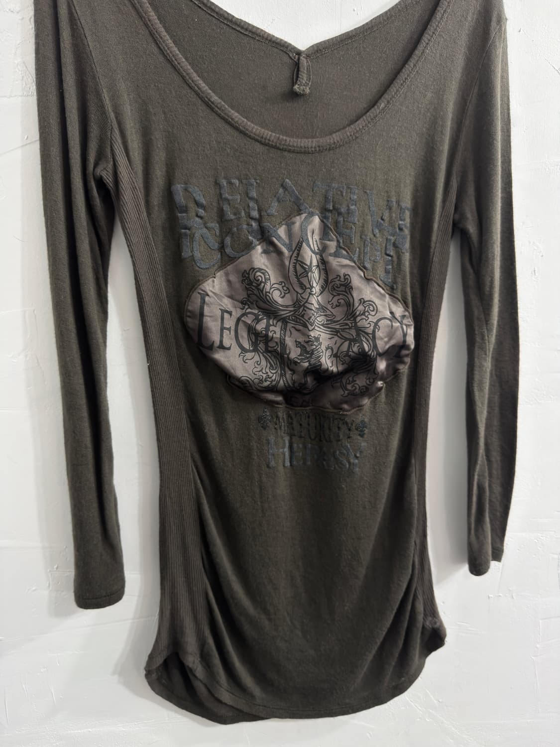 tite in the store y2k design top 상품이미지4