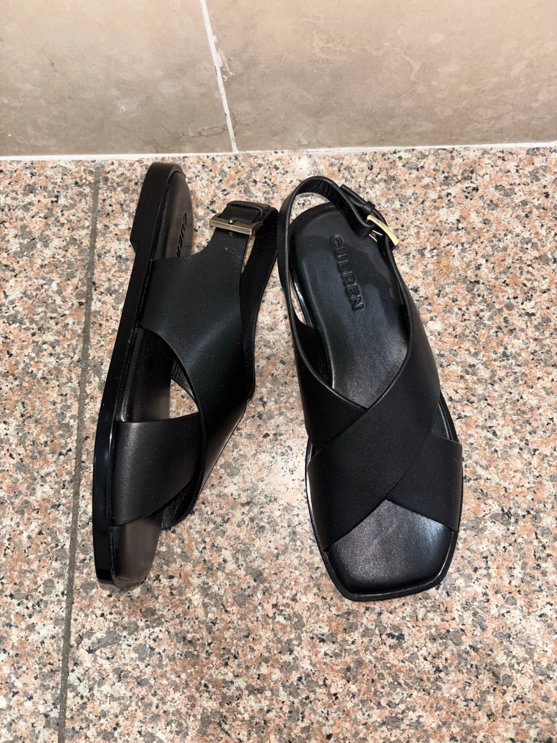 쿠에른 샌들 상품이미지2