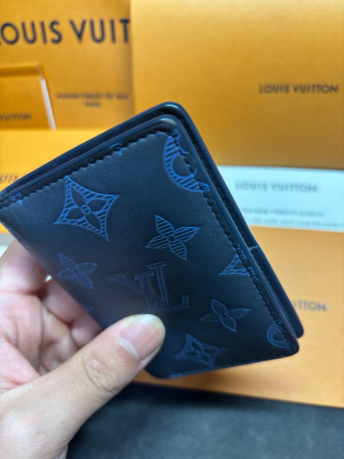 루이비통 쉐도우 오거나이저 네이비 상품이미지7