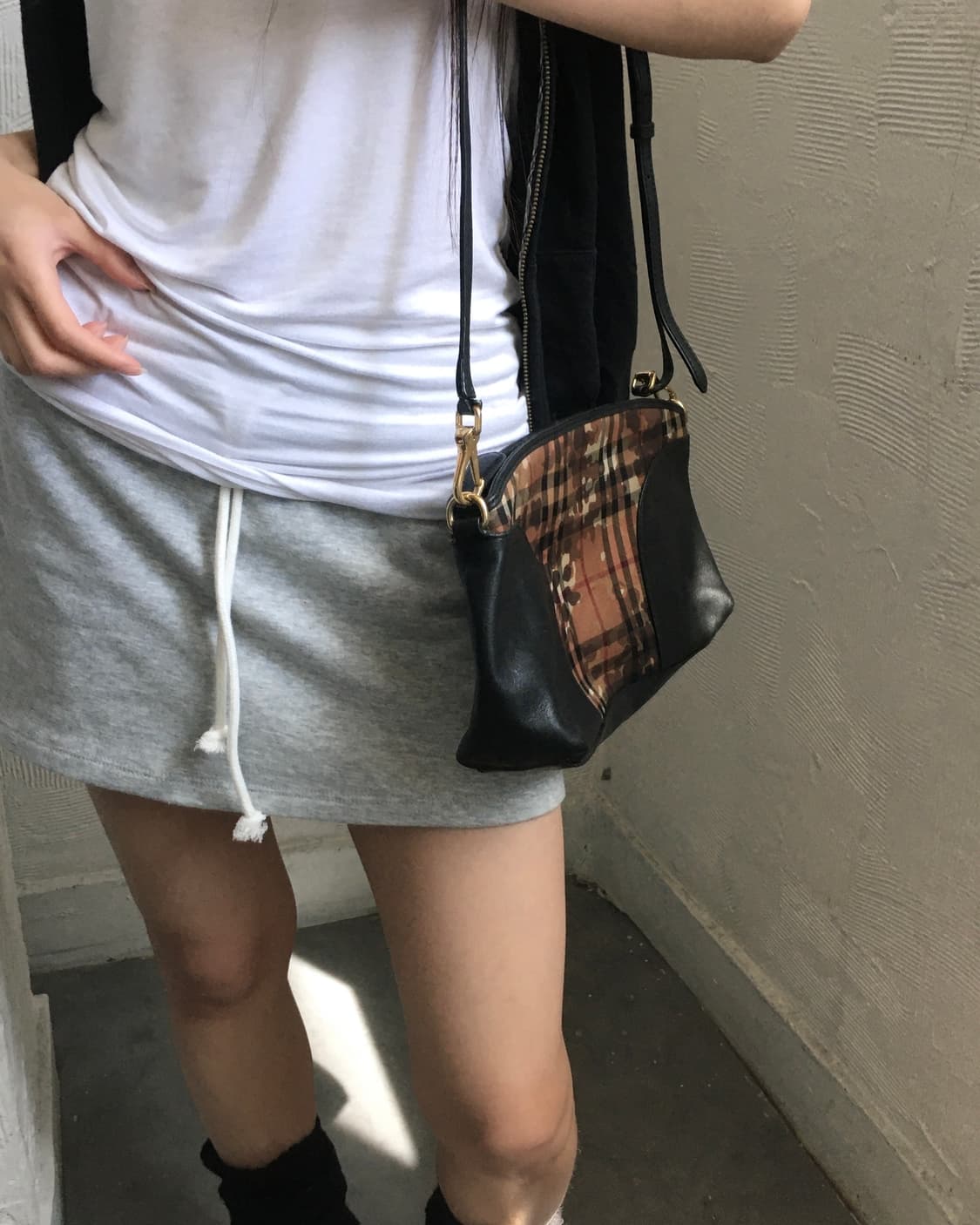 Burberry 버버리 리미티드 레더 노바체크 크로스백 상품이미지8