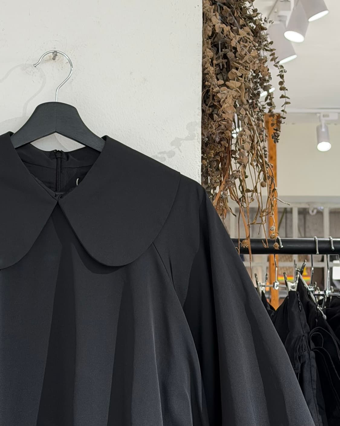 시몬 로샤 블랙 피터팬 카라 타페타 벌룬 드레스 상품이미지3