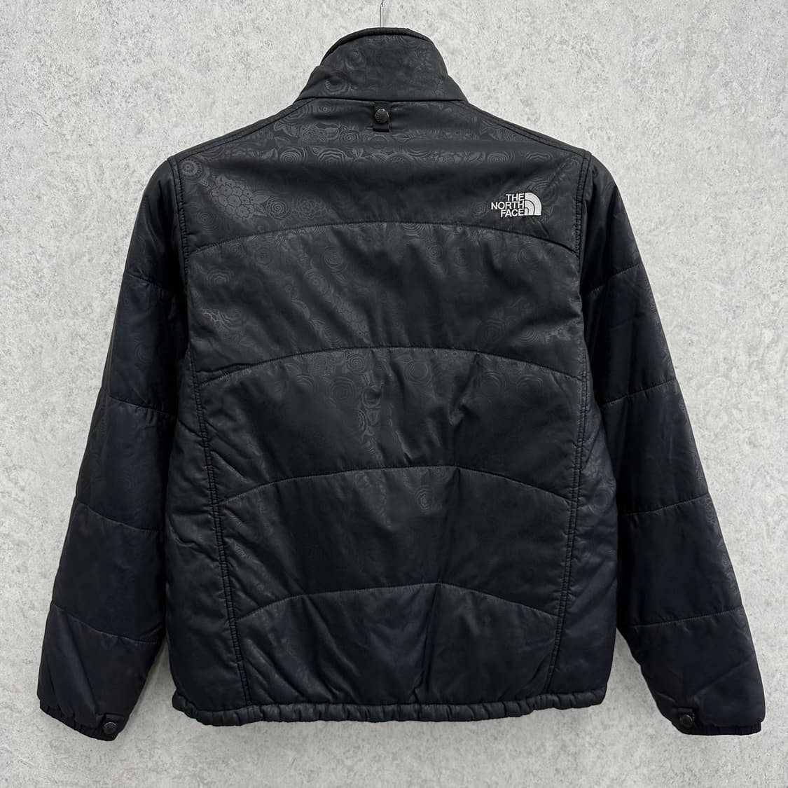 95 노스페이스 페이즐리 여자 누빔 경량패딩 상품이미지2