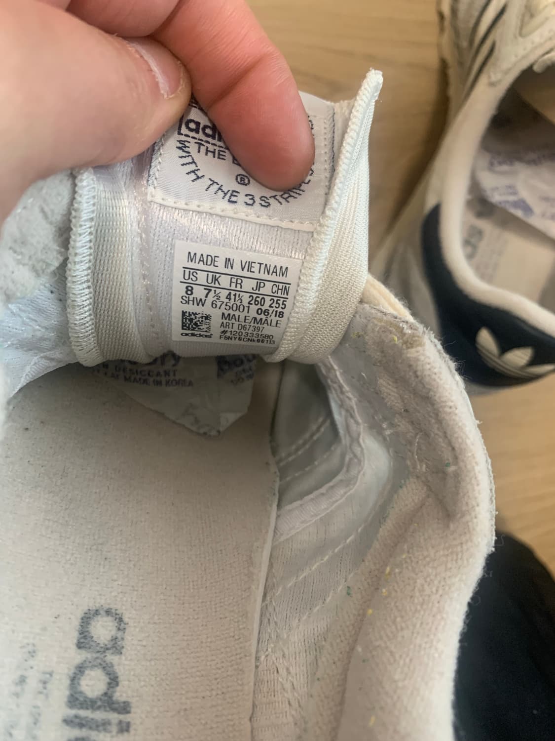 아디다스 시티마라톤 사이즈 260 판매 합니다 상품이미지7