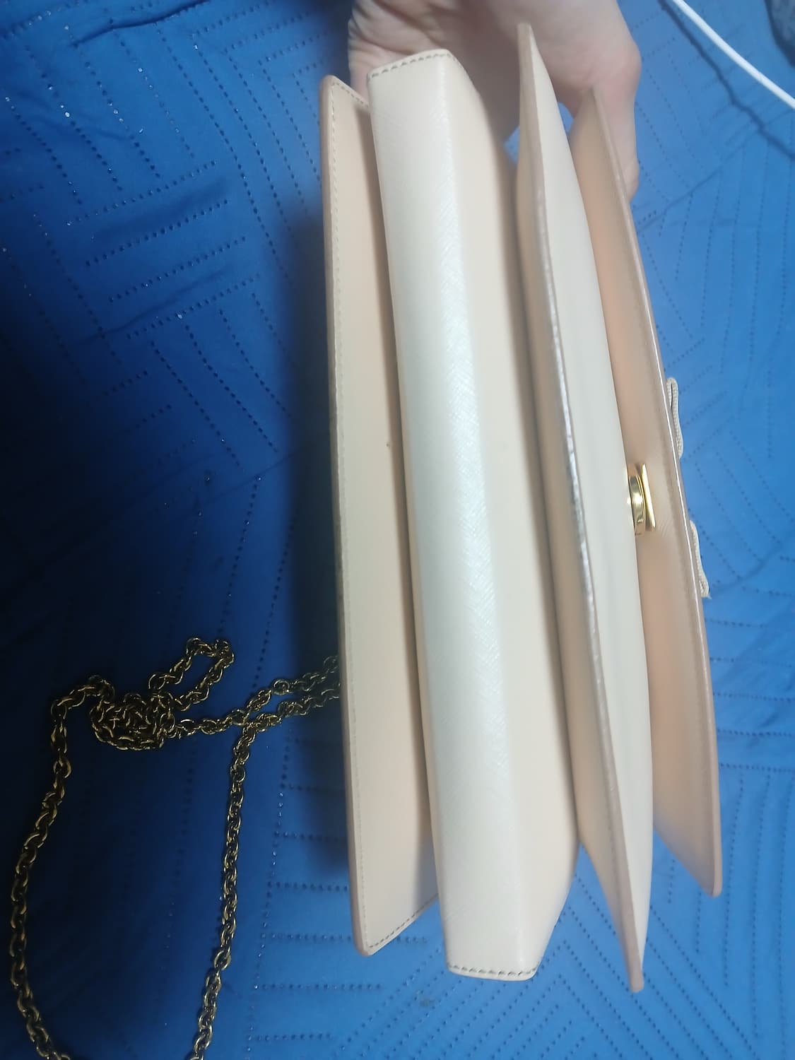 정품 페레가모 지니 크로스백 상품이미지5