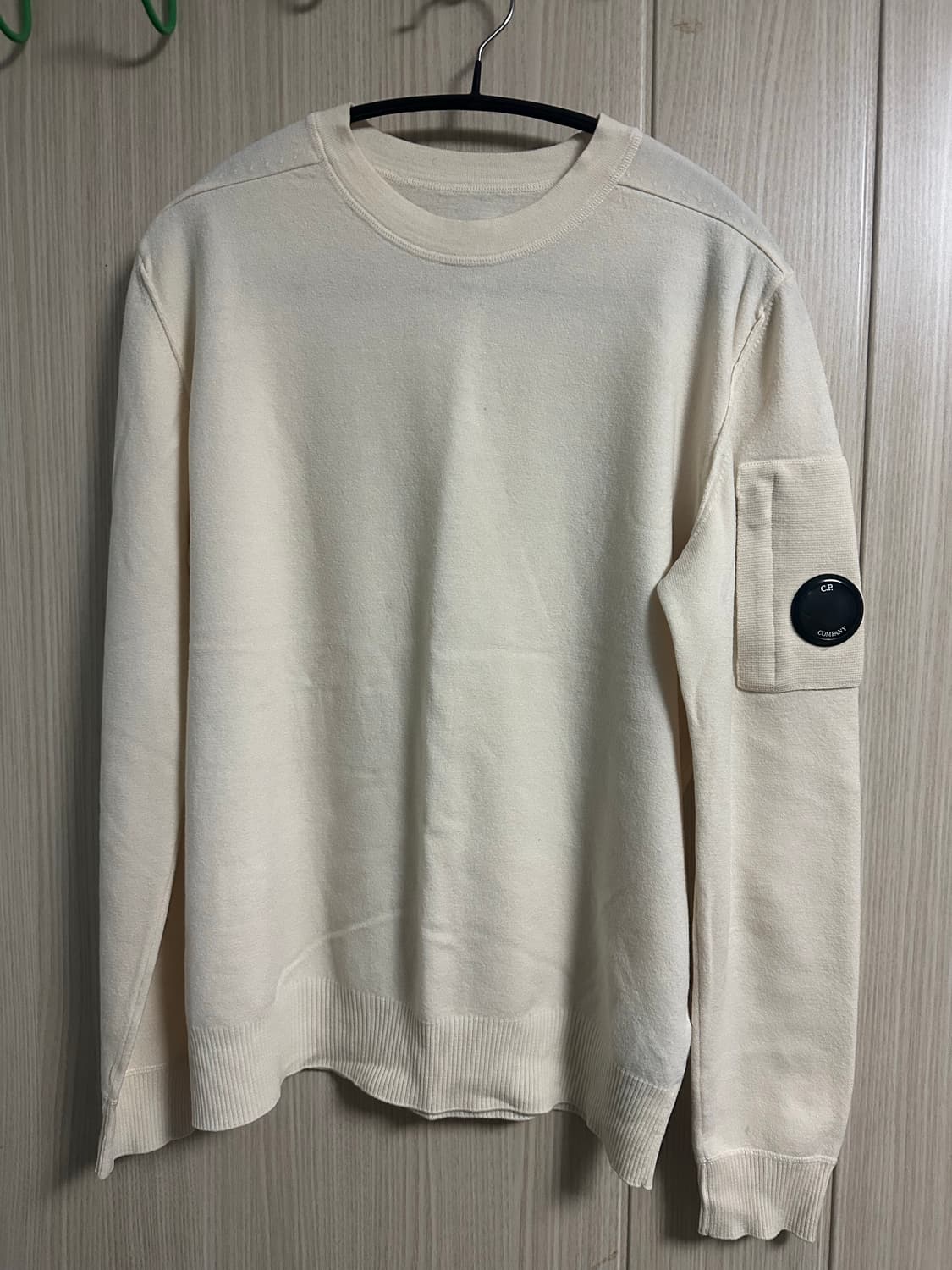 CP컴퍼니 크림 렌즈 니트 (48) 상품이미지1