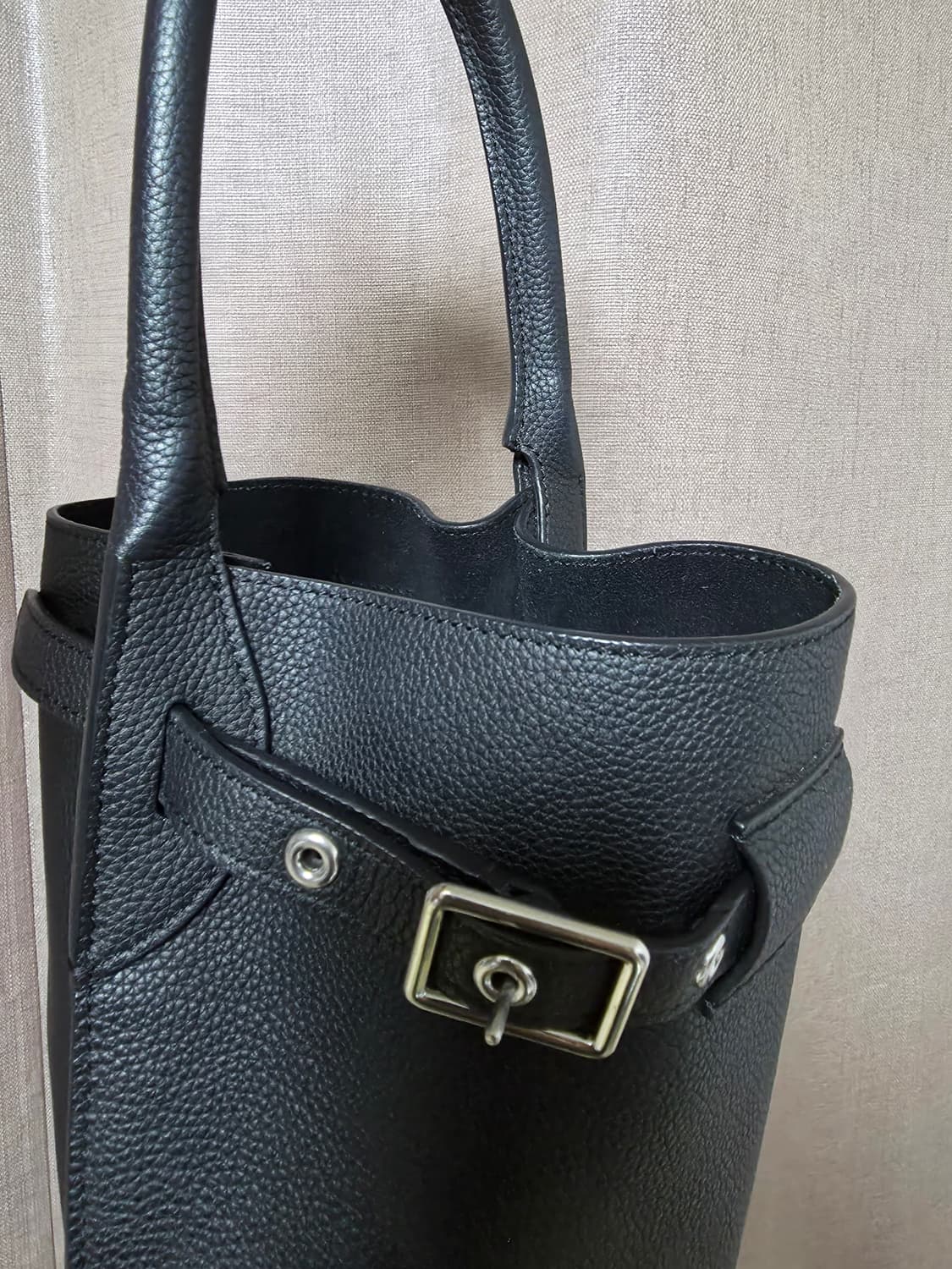 정품셀린느버킷백 16/21/15.5 상품이미지3