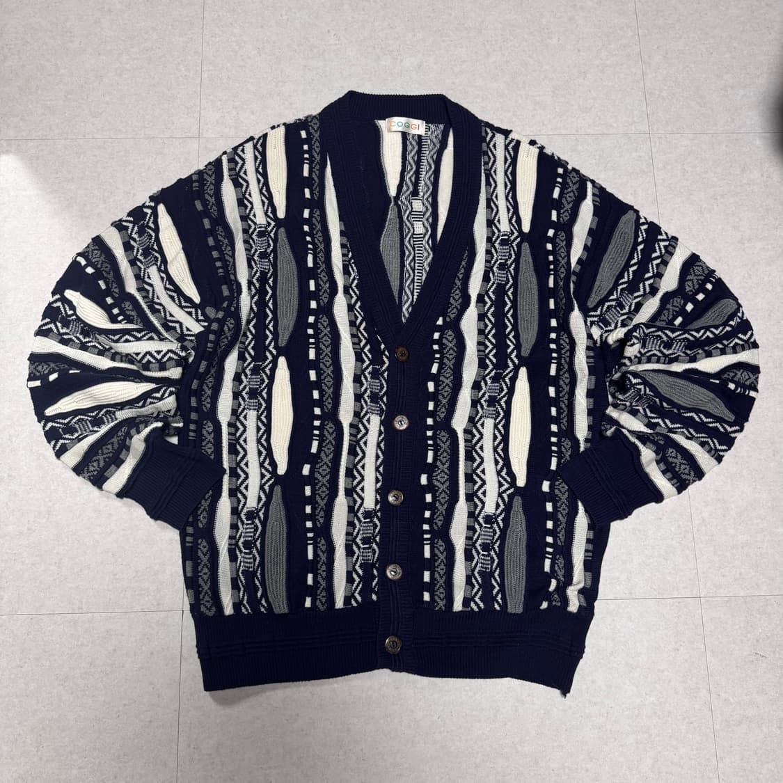 COGGI 쿠지 케이블 니트 가디건 상품이미지1