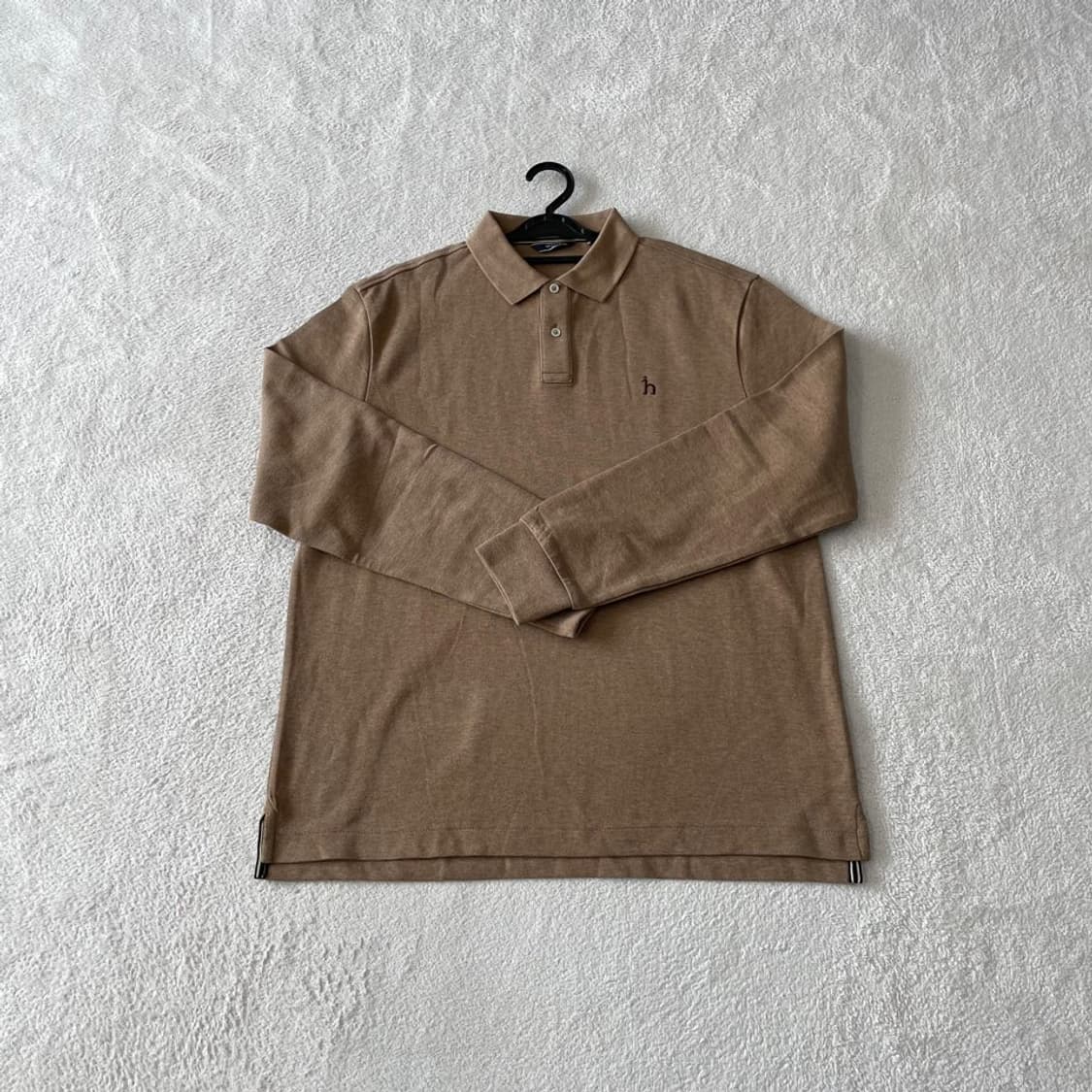 XXL 헤지스 2024 솔리드 피케 긴팔카라티 110 상품이미지1