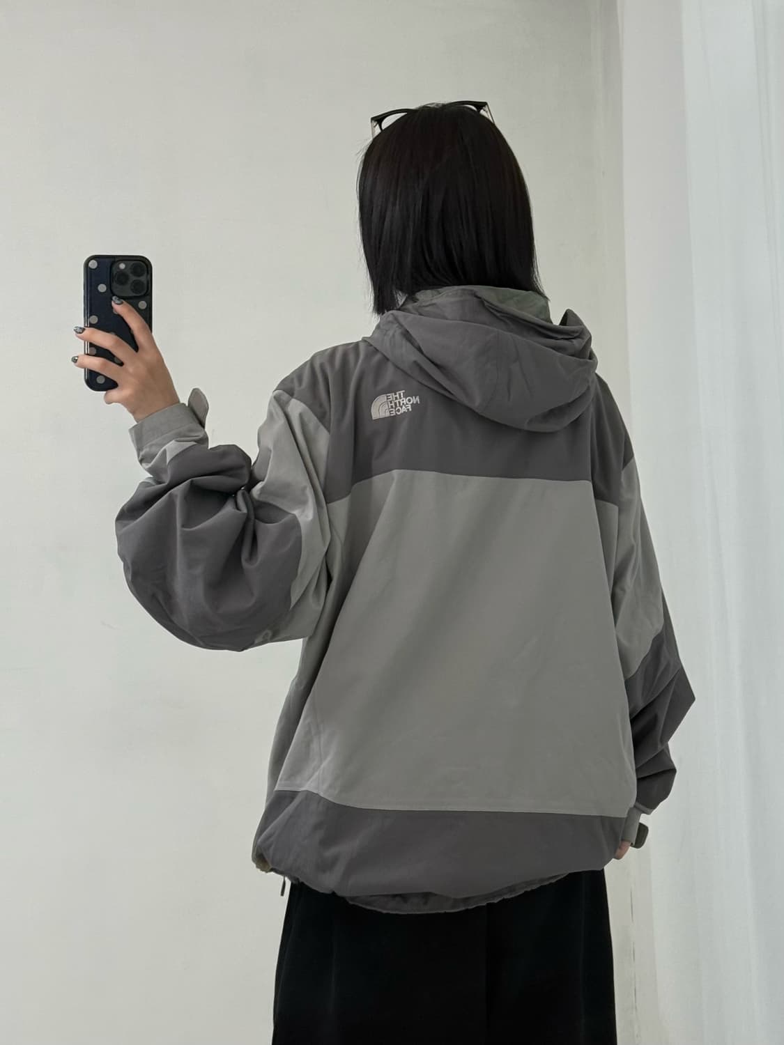 노스페이스 뮤트 그레이 바람막이 상품이미지3