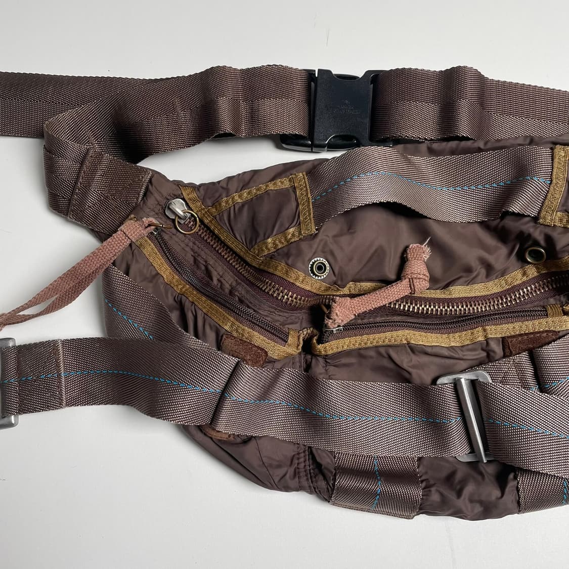 Tough jeansmith 멀티포켓 스트랩 크로스백 상품이미지3