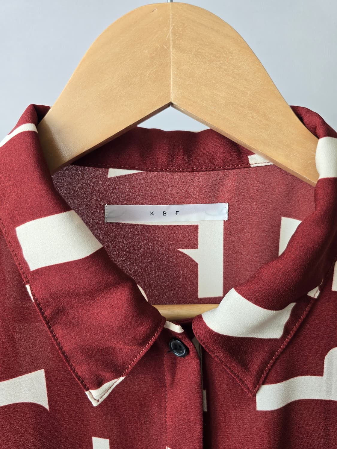 KBF 기하학패턴 블라우스 상품이미지3