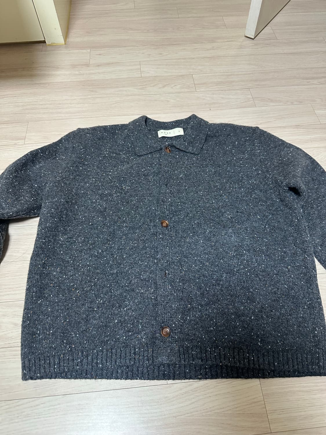 노운 넵 얀 가디건(차콜) 1사이즈 판매합니다 상품이미지2