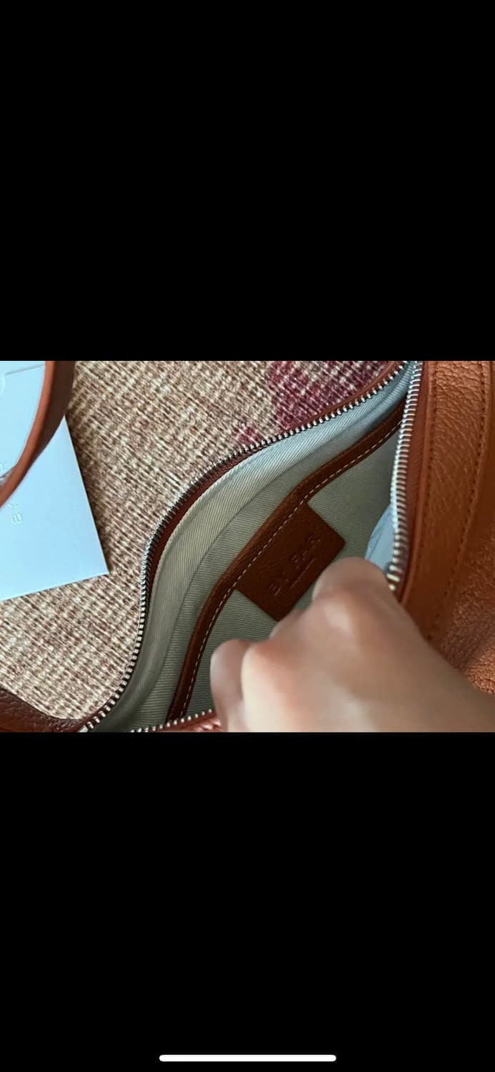 BY FAR  바이파 Soho Leather Shoulder Bag 상품이미지9