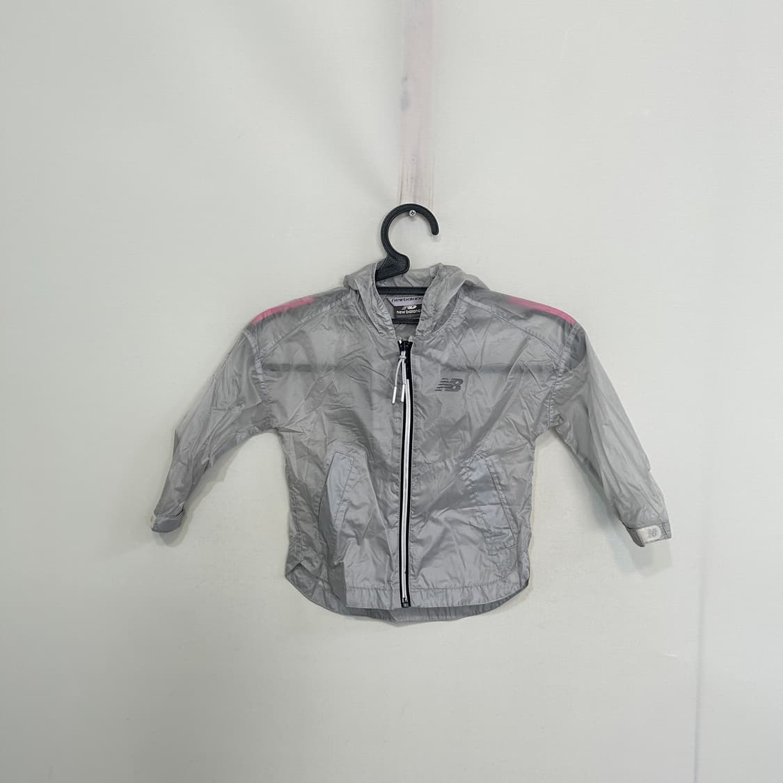 뉴발란스 키즈 바람막이 100 상품이미지1