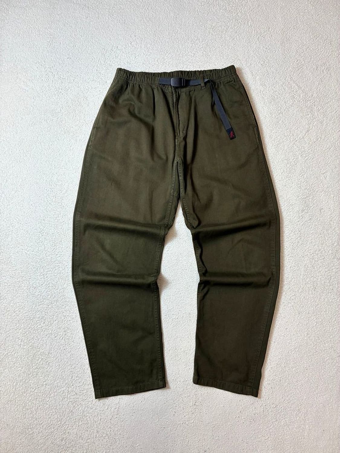 그라미치 Gramicci 올리브 테이퍼드핏 팬츠 PN6864 상품이미지1