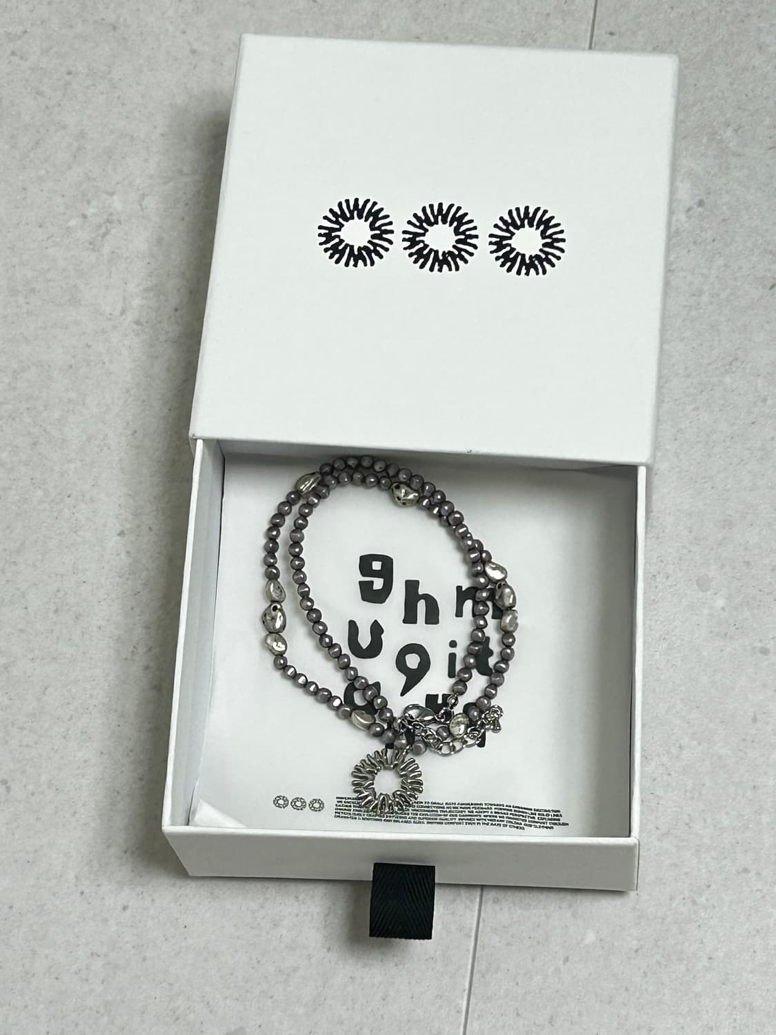 999휴머니티 페블 심볼 네크리스 (블랙 실버) 상품이미지3