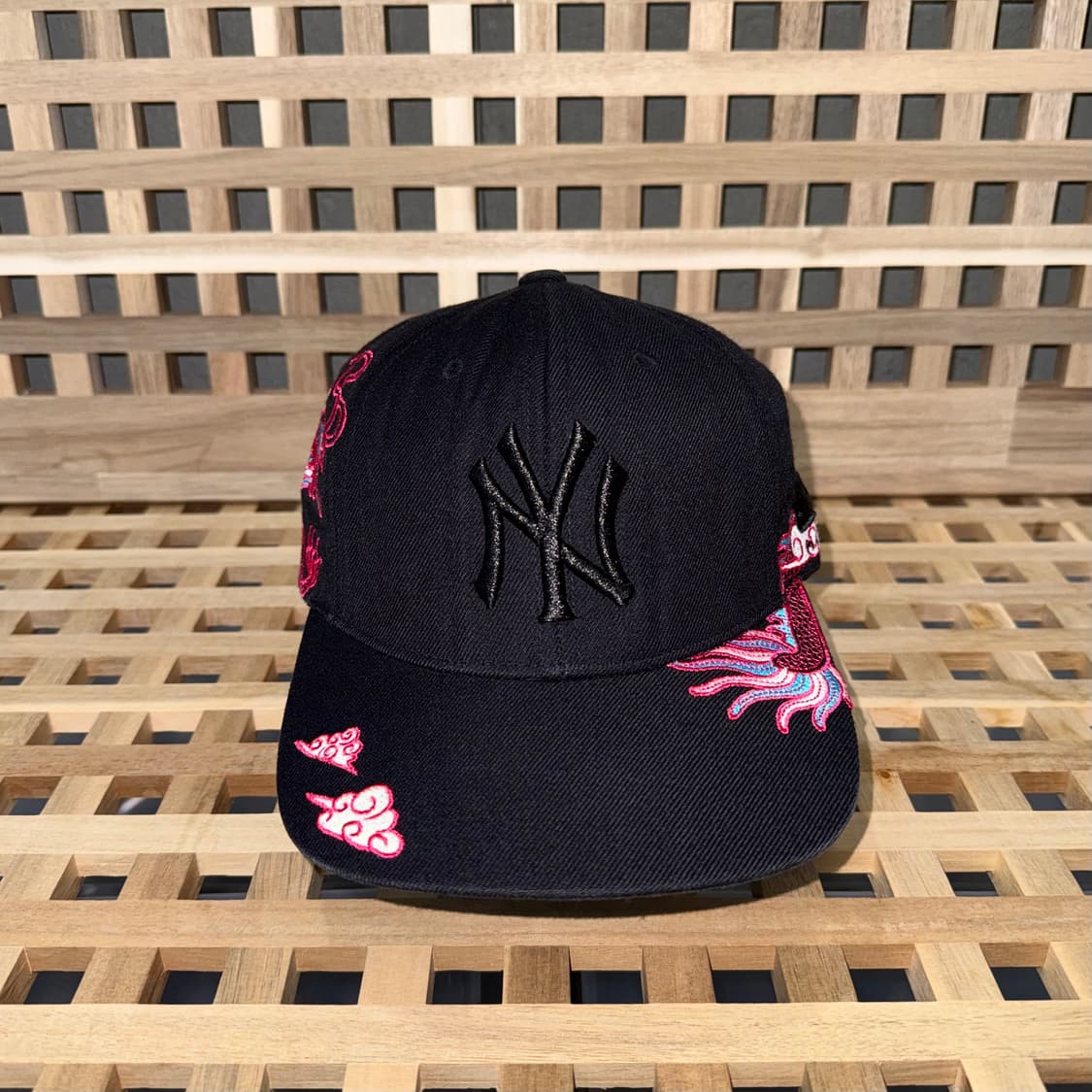 mlb 뉴욕 양키스 오리엔탈 드래곤 자수 캡 상품이미지2