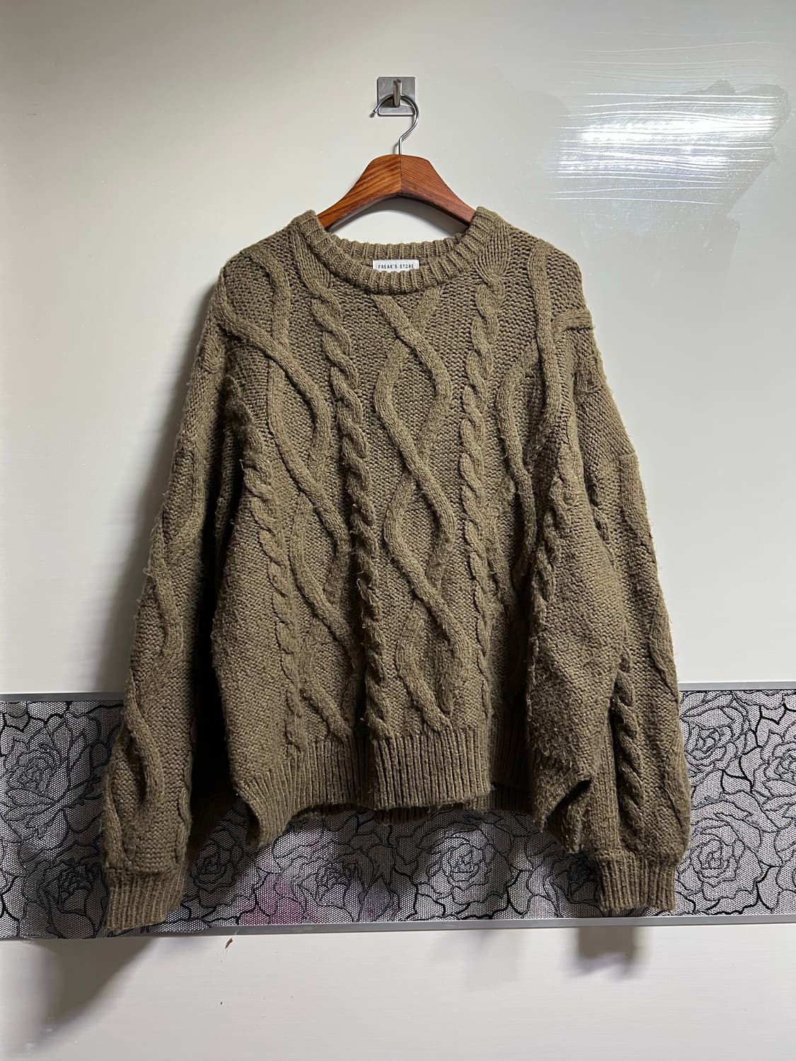 프릭스스토어 케이블 니트 브라운 상품이미지1