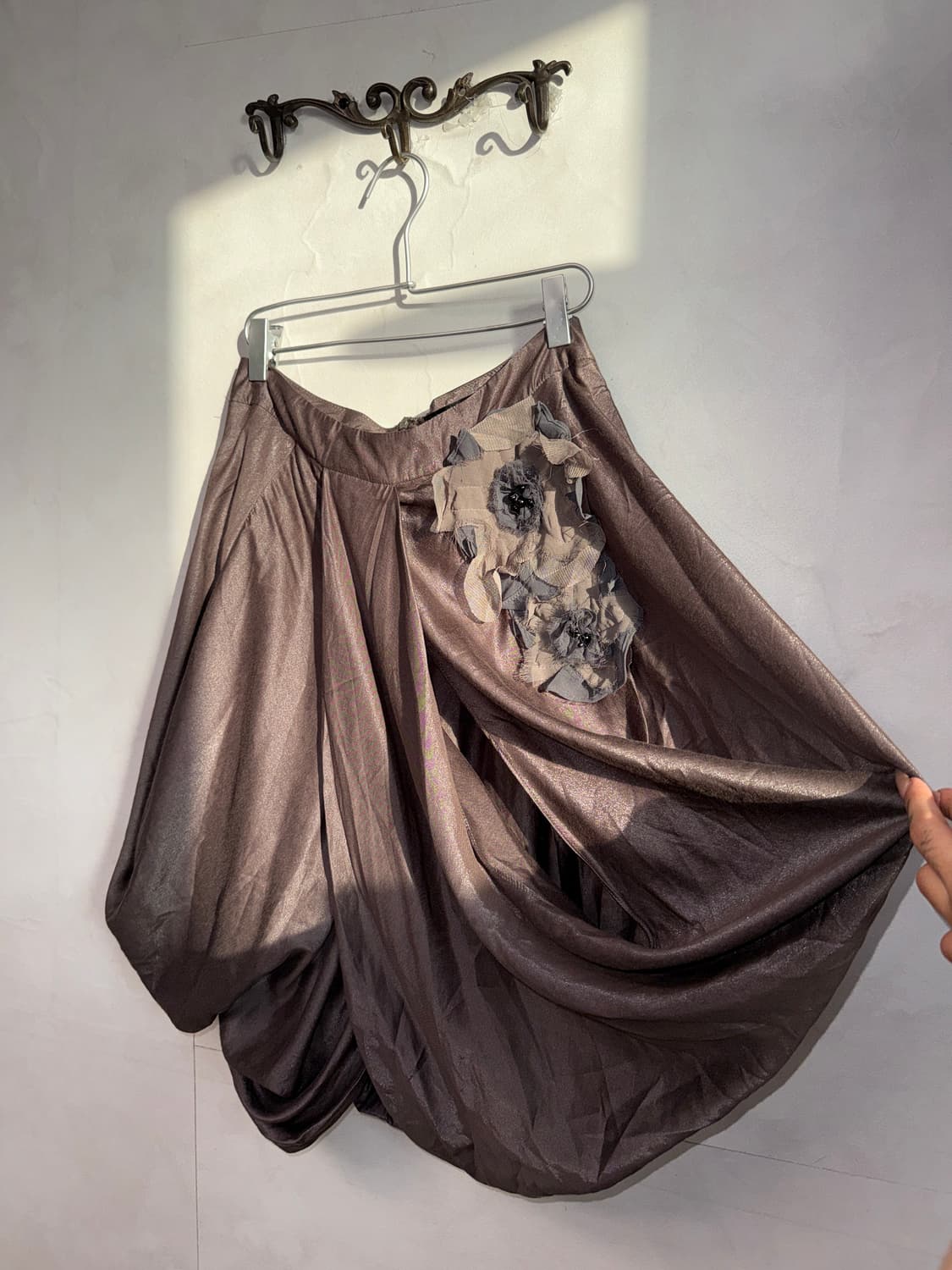 Brown flower draped silk balloon skirt 상품이미지3