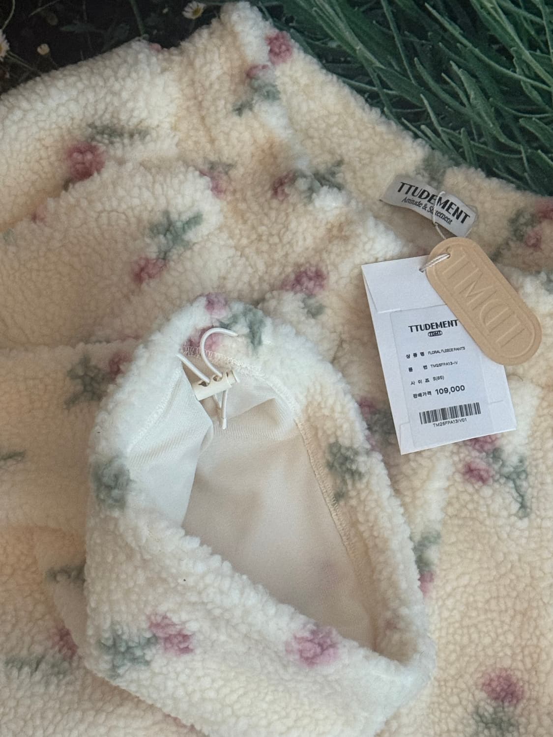 [새상품] 튜드먼트 플로럴 플리스 팬츠 아이보리 상품이미지4