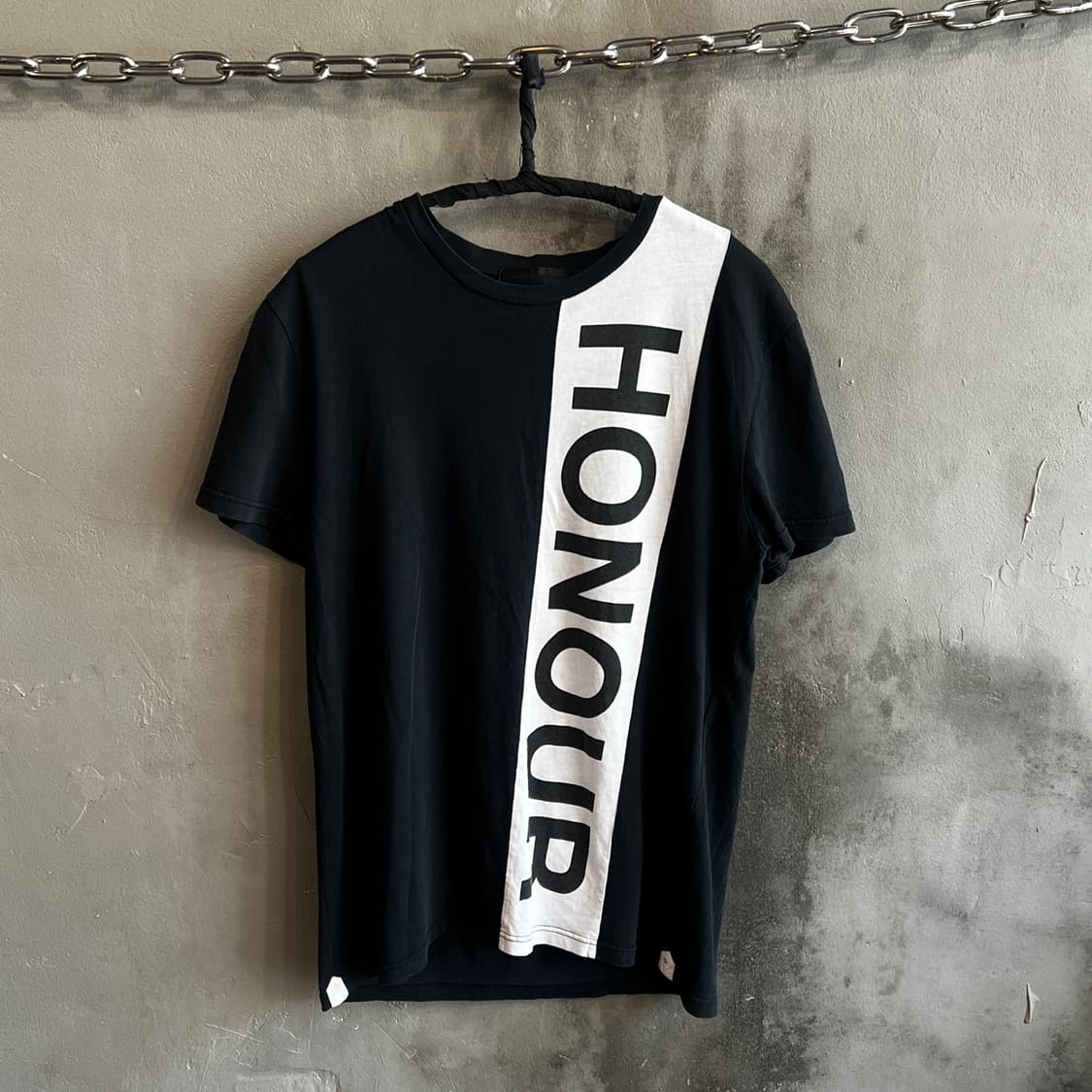 알렉산더 맥퀸 HONOUR 프린팅 반팔 상품이미지1
