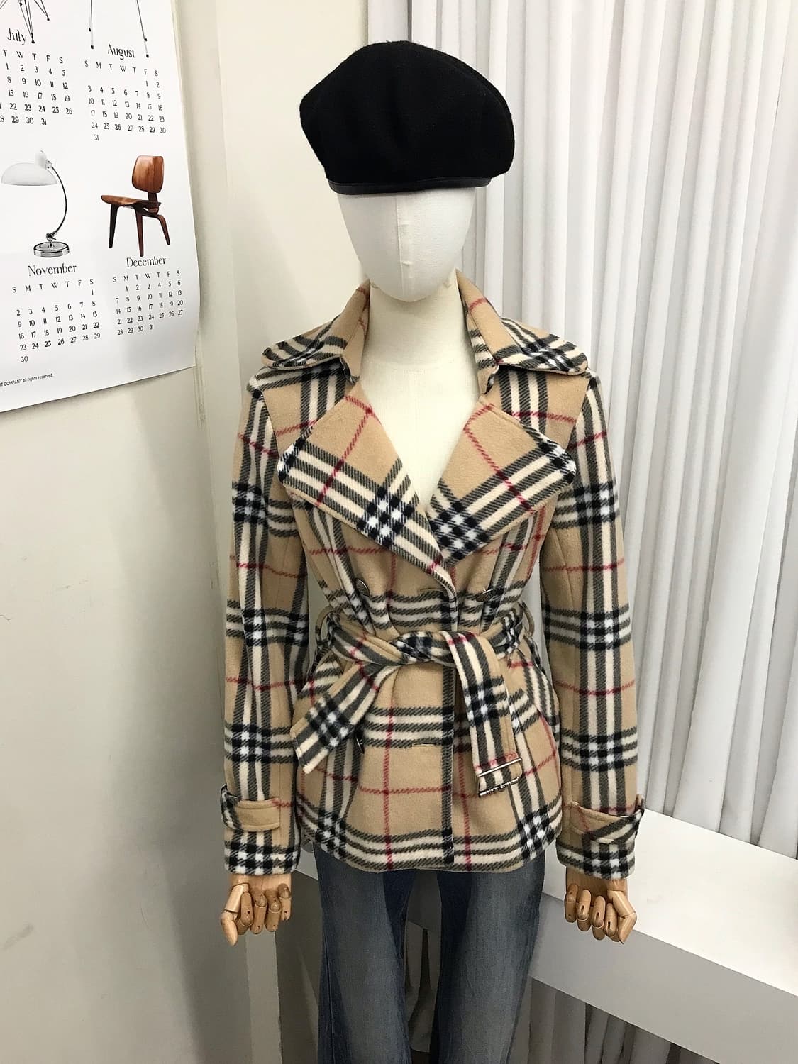 버버리 노바체크 벨티드 더블 숏코트 상품이미지8