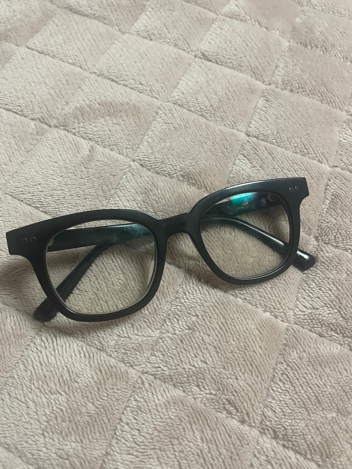 젠틀몬스터 금장 뿔테 안경  상품이미지1