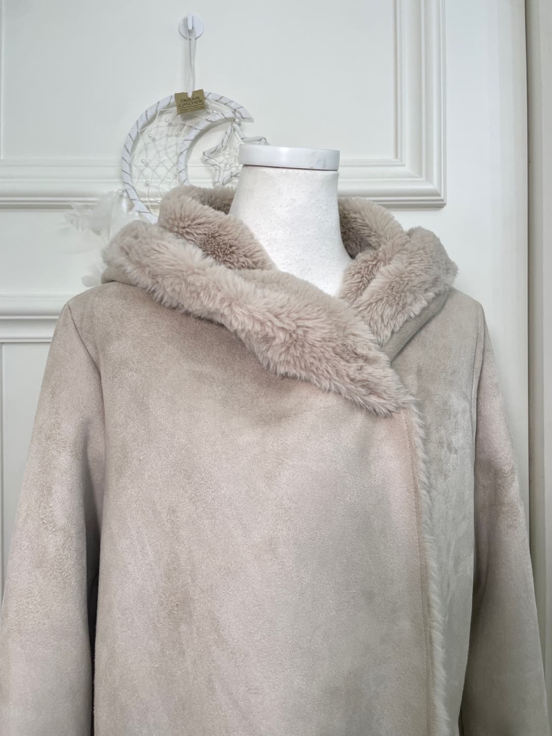 EARTH mute beige hook fur midi shearling 상품이미지6