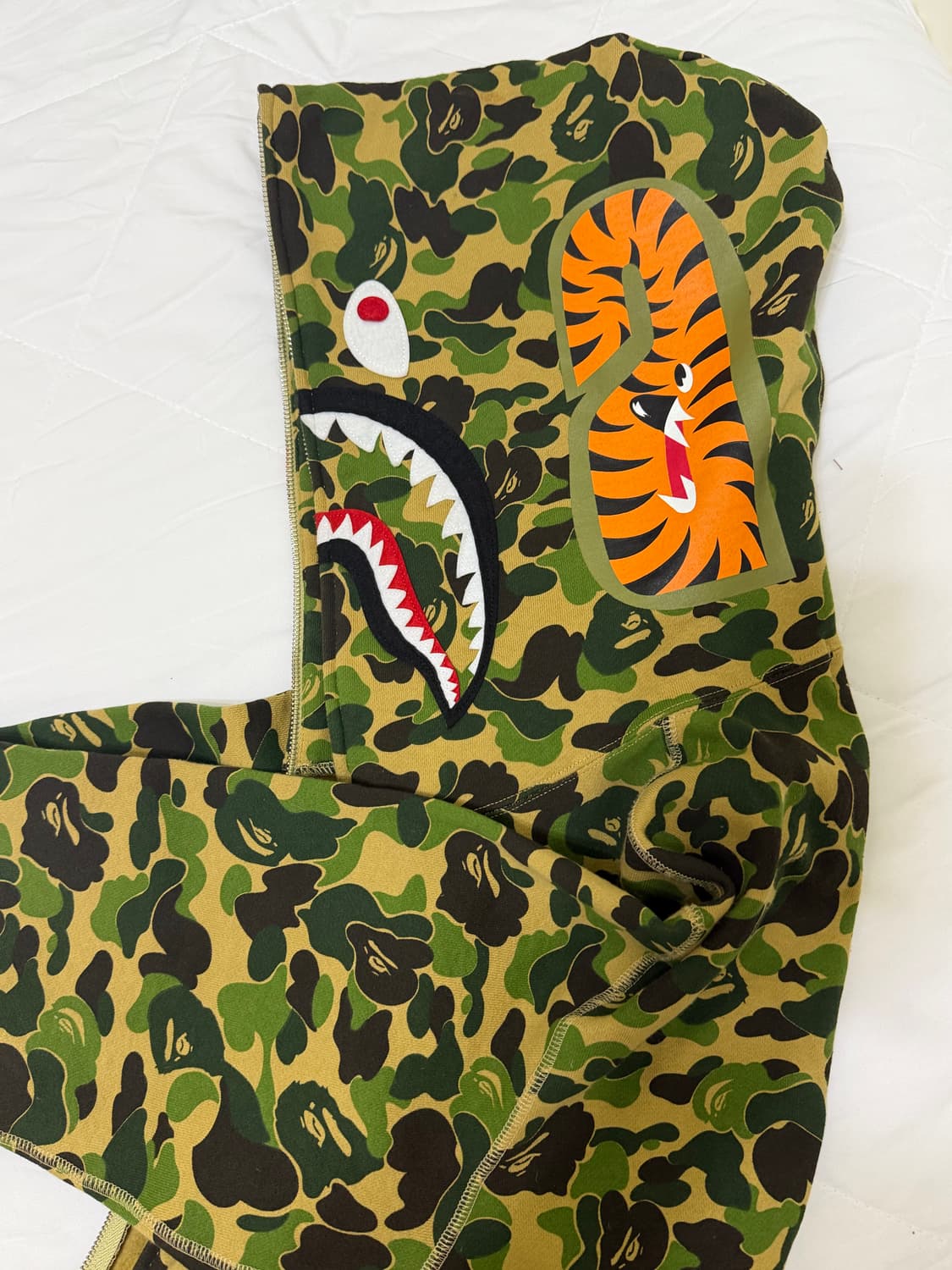 베이프 후드집업 상품이미지2