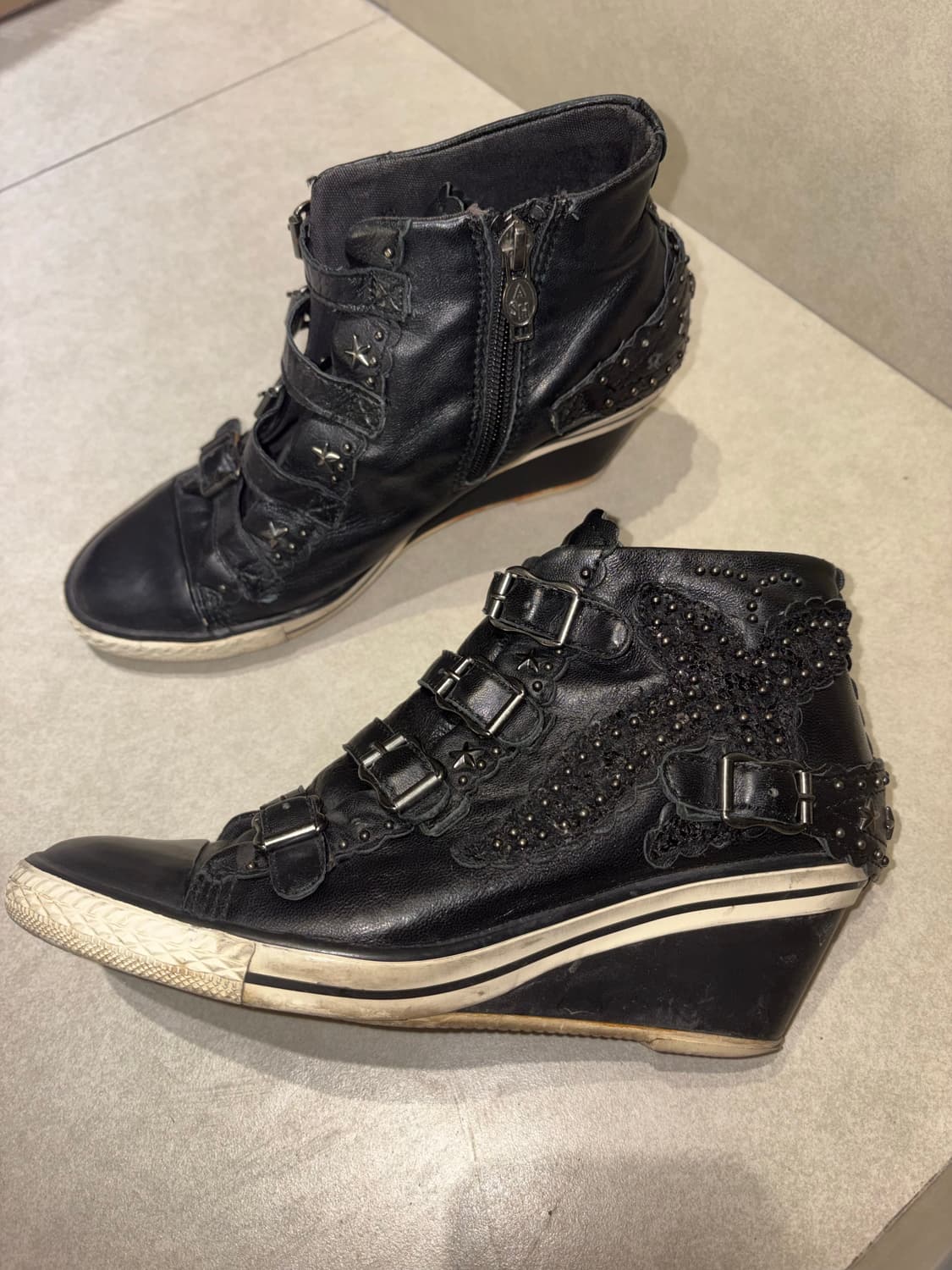 아쉬 스터드 레이스 블랙 웨지스니커즈 37 상품이미지1