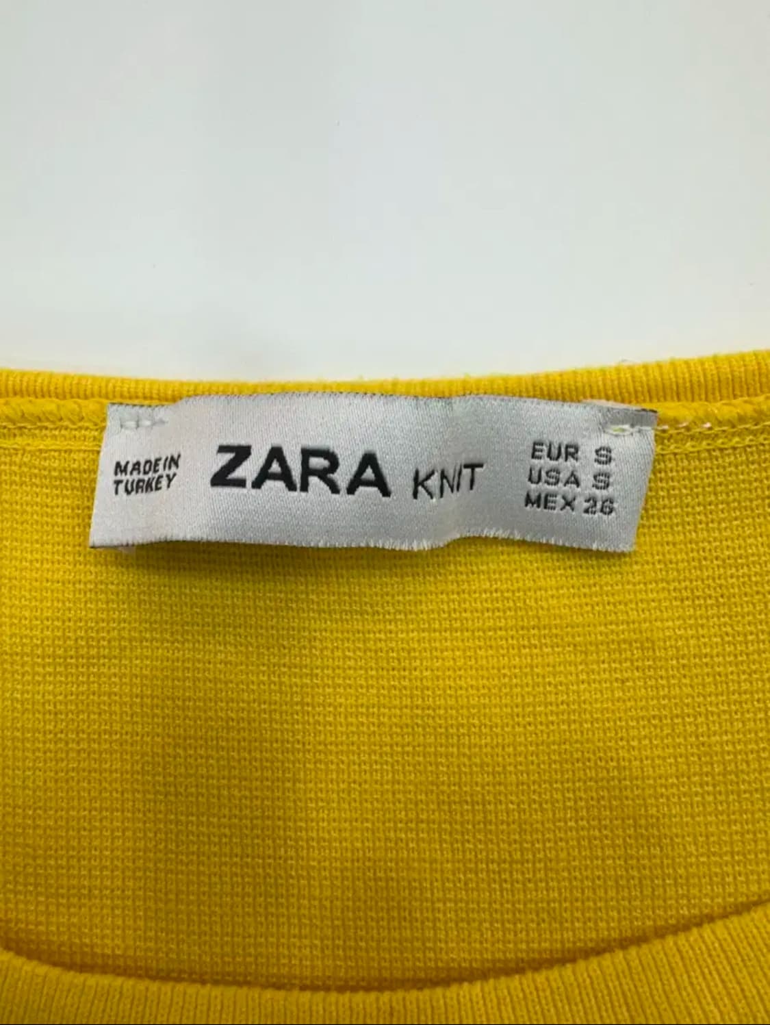 ZARA 옐로우 플레어 소매 니트 원피스 상품이미지4