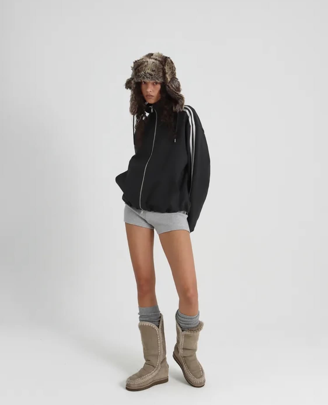 (미착용 새상품) 블랙업 헤비스웨트 하이넥 라인 집업 (차콜/그레이) 상품이미지1