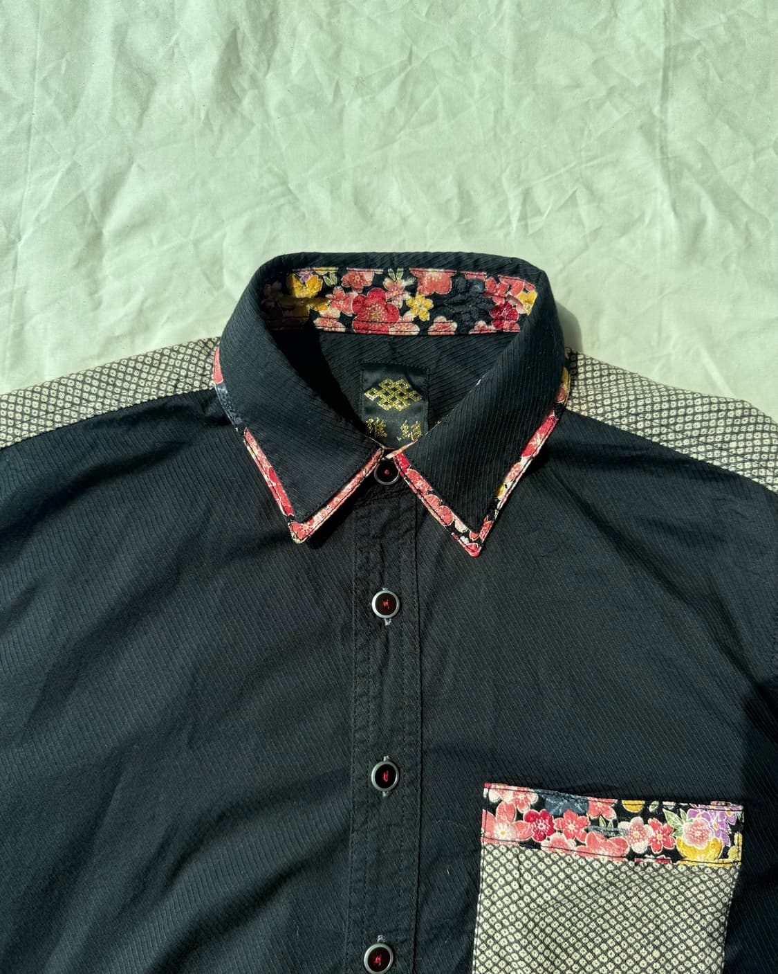 블랙 자수 제페니즈 셔츠 상품이미지1