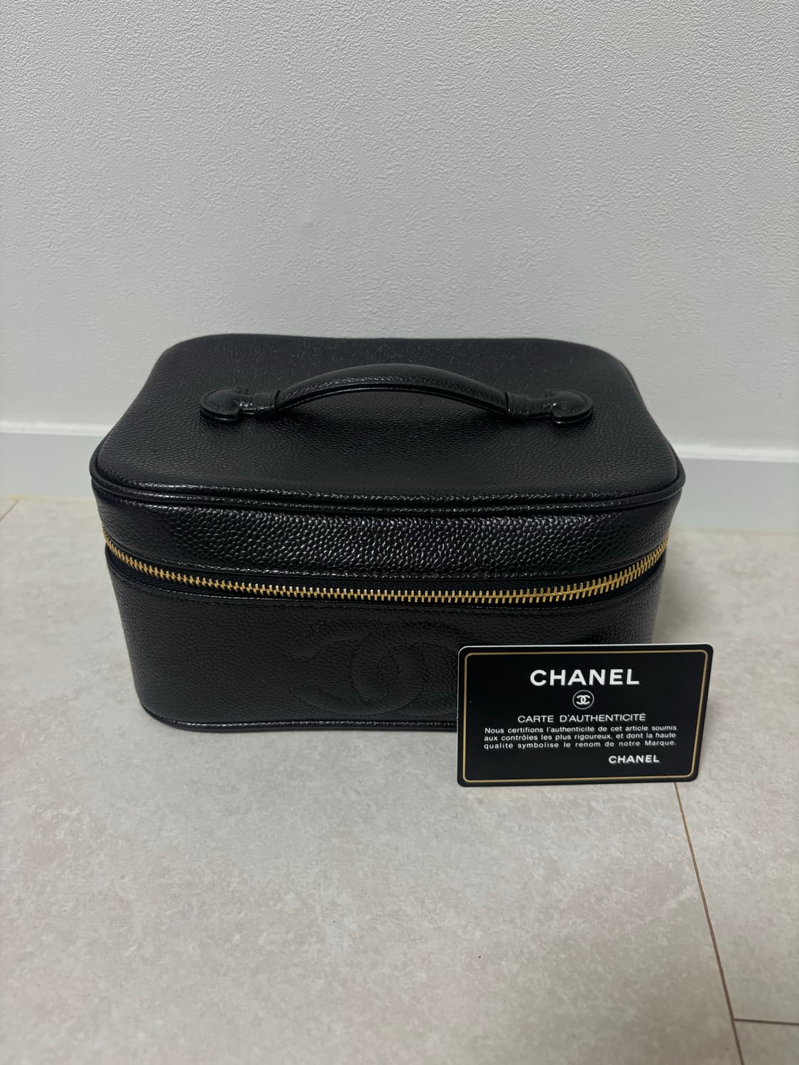 샤넬 블랙 캐비어 코스메틱 베니티 백 상품이미지1