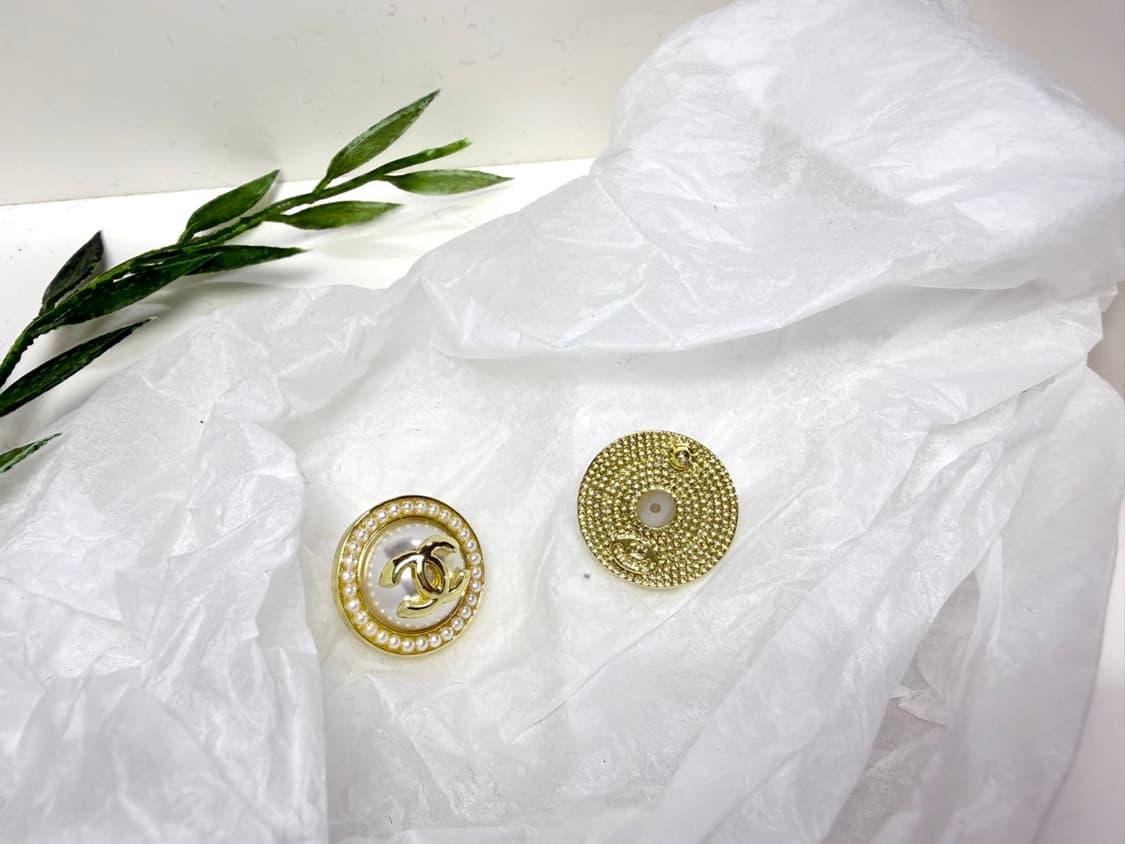 샤넬 진주 포인트 CC 이어링 상품이미지4