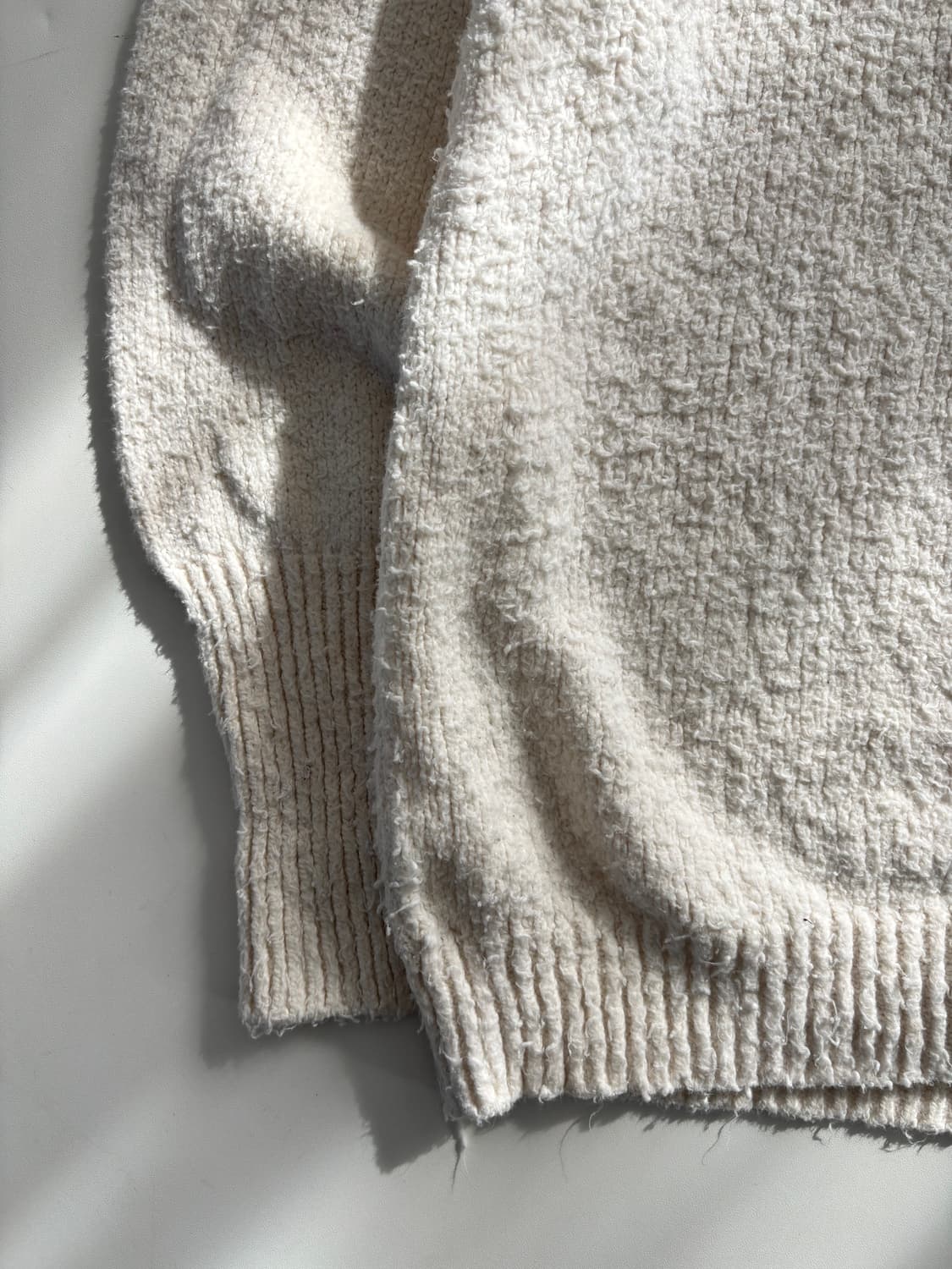 Maison Margiela 메종마르지엘라 아이보리 컬러 부클 가디건 상품이미지6