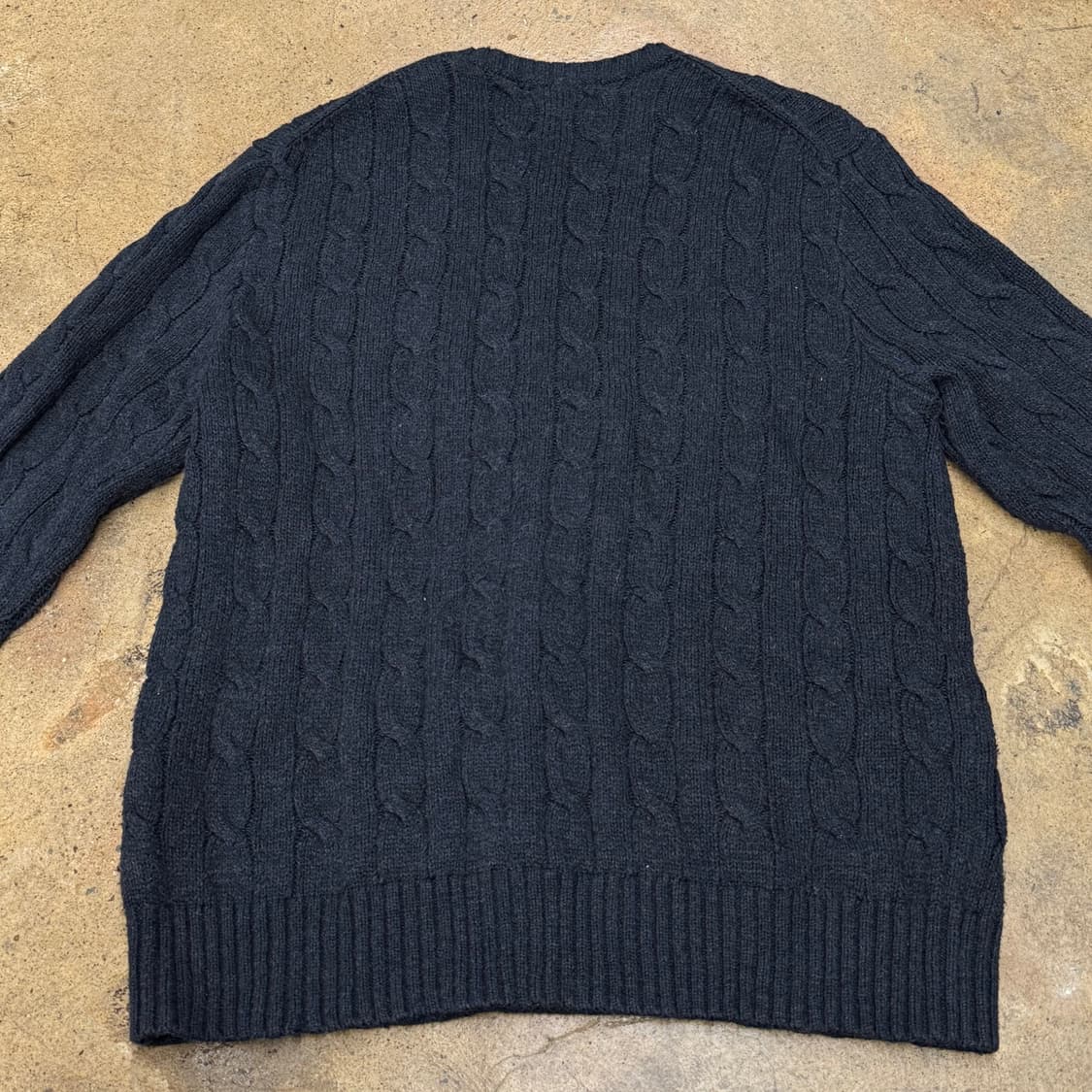 폴로 랄프로렌 올블랙 꽈배기 니트  상품이미지4