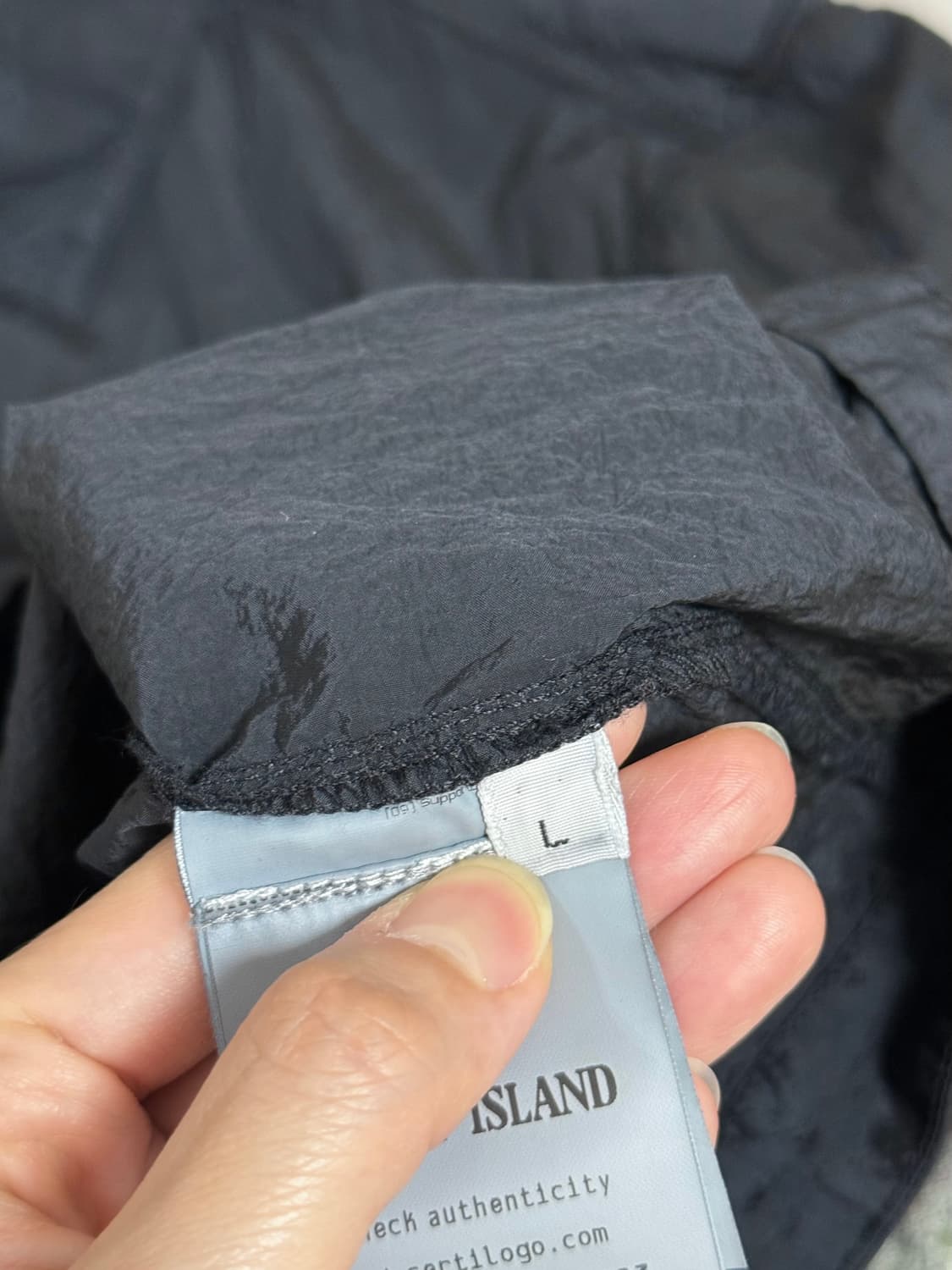 [L] 스톤아일랜드 나일론 메탈 집업 셔츠 블랙 상품이미지3