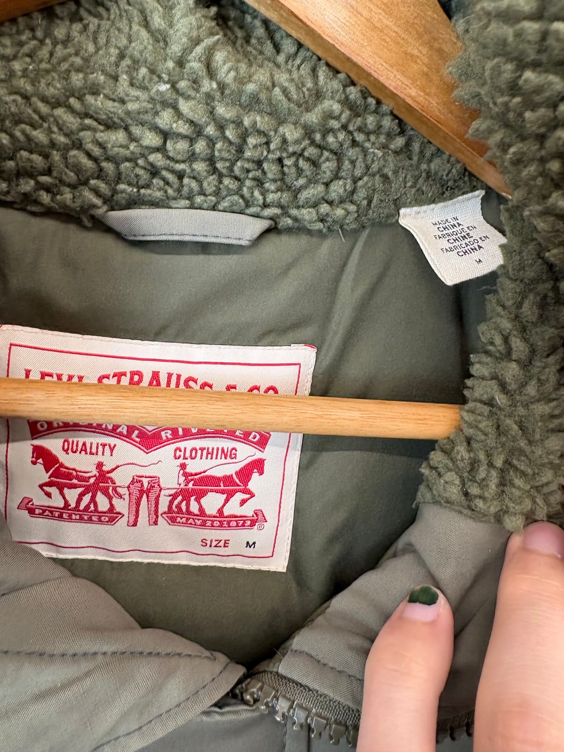 리바이스 빈티지 N2B 다운 자켓 카키 상품이미지8