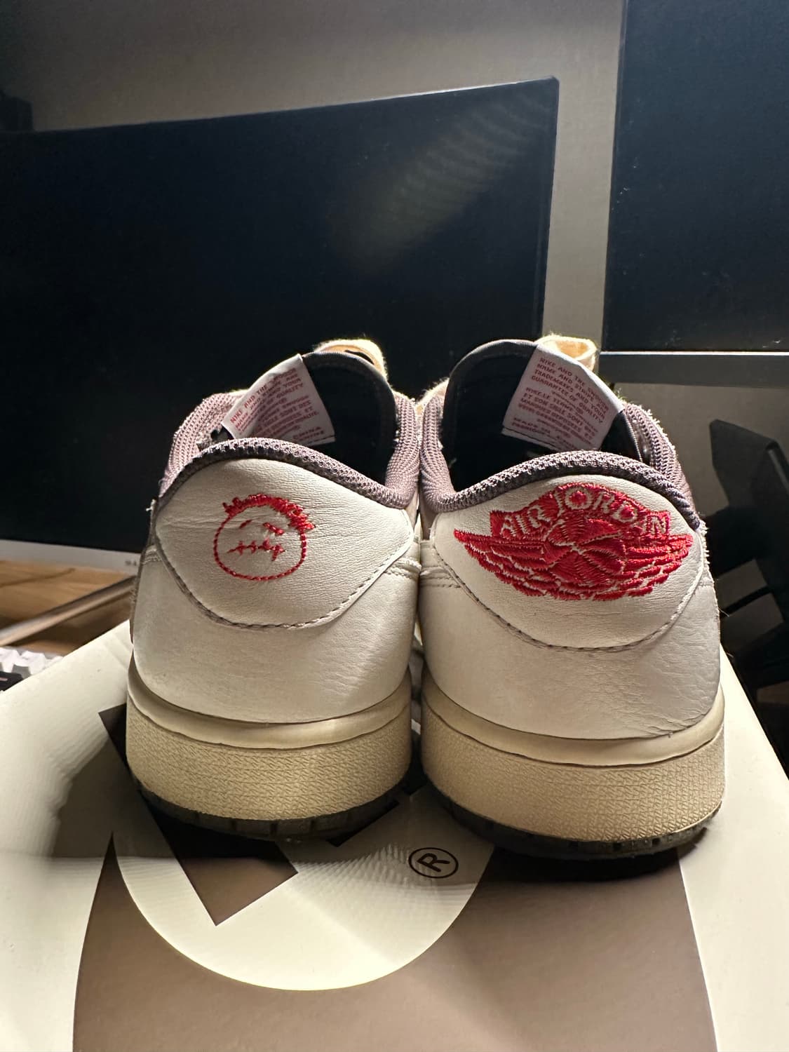 조던1 스캇 리버스모카 270 상품이미지3