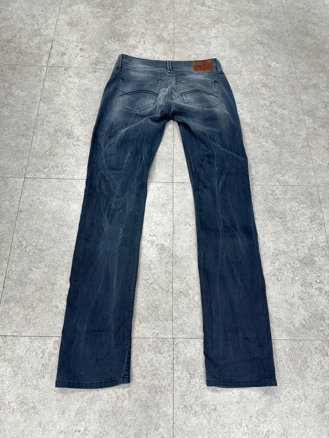 TOMMY HILFIGER gray jeans 상품이미지8