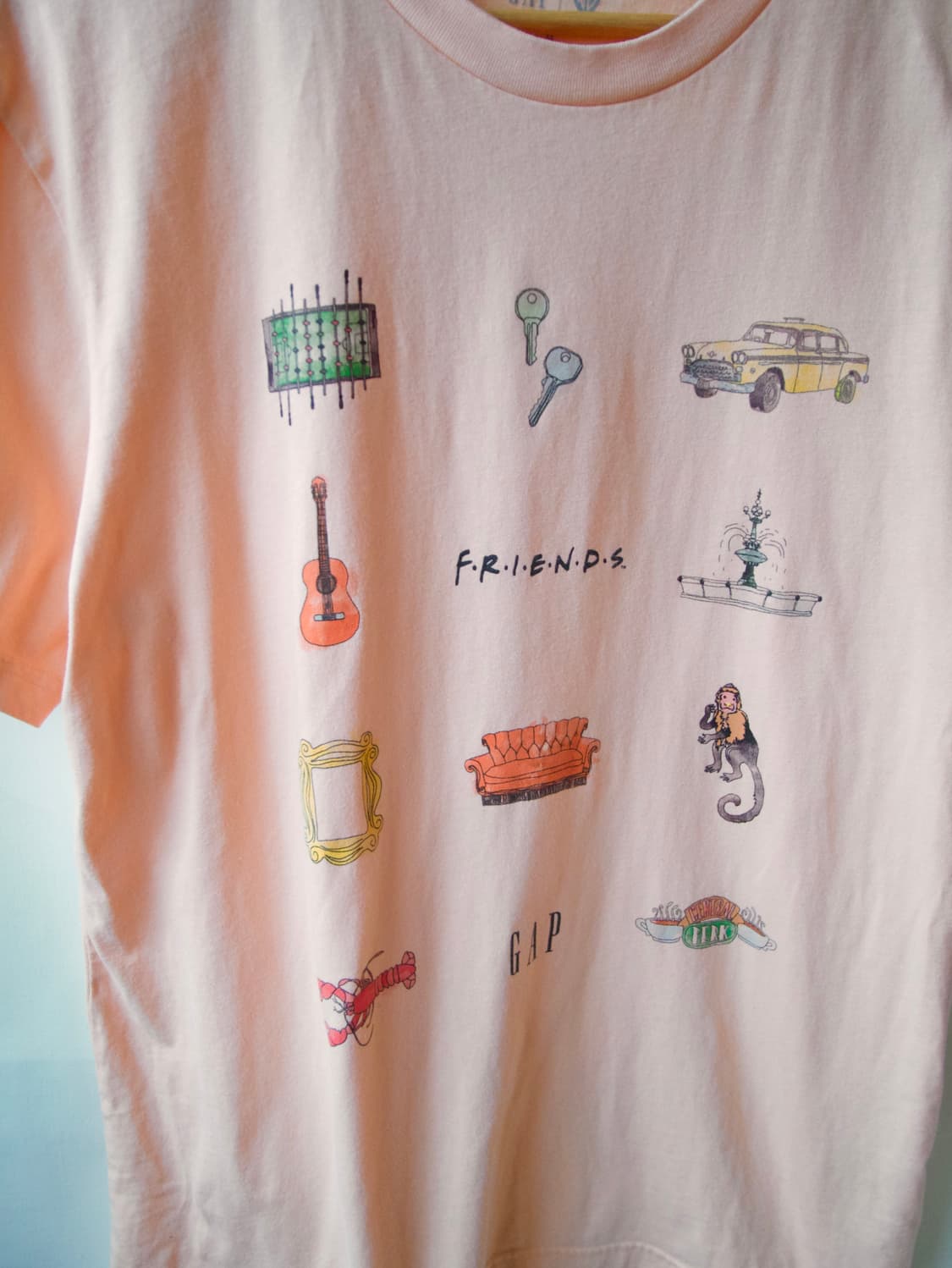 [GAP x FRIENDS] printing t-shirts 상품이미지3